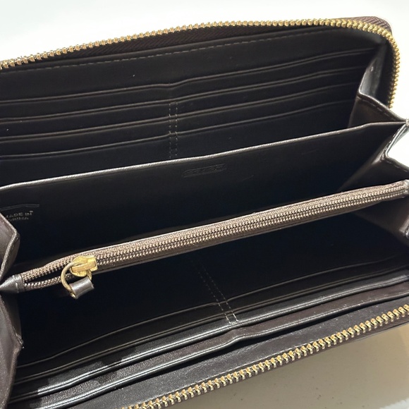 Brown Coach Wallet with Signature Pattern - Picture 9 of 11